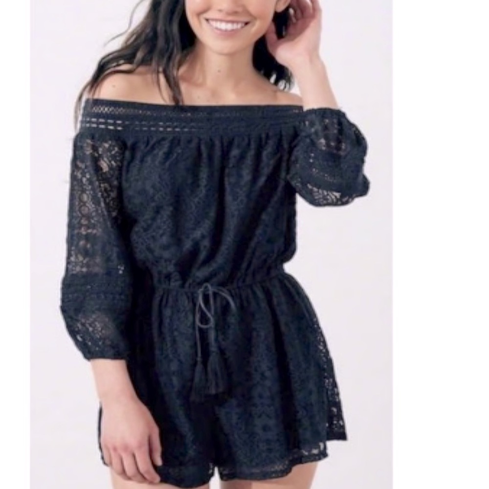 Hollister Small Navy Blue Romper Shorts off the shoulder fully lined